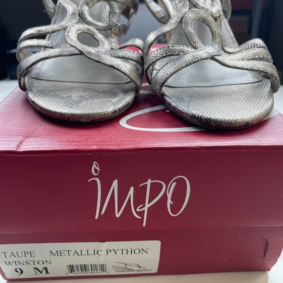 Impo Women's Metallic Python Wedge Sandal Size 9 - Picture 11 of 11